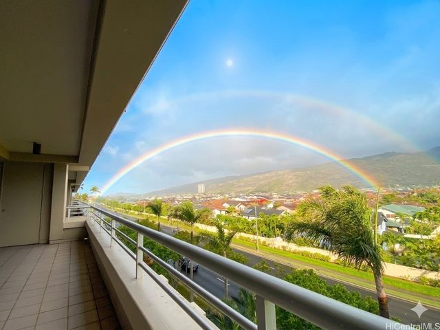 1 Keahole Place 2511, Honolulu, HI 96825