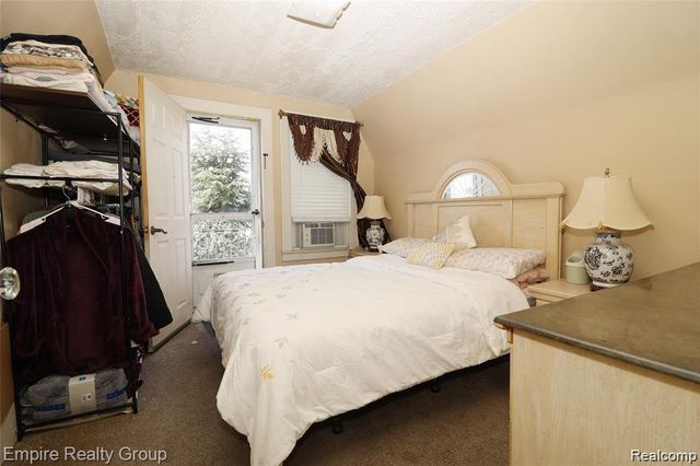 6019 Maple, Dearborn, MI 48126