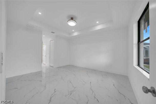 605 E 14th ST, Lehigh Acres, FL 33972