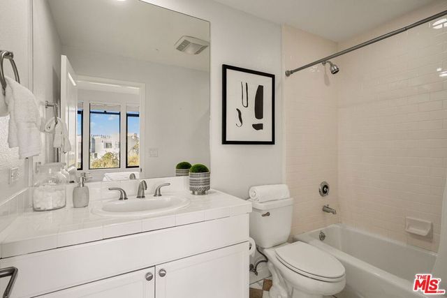 5625 Crescent Parkway 340, Playa Vista, CA 90094