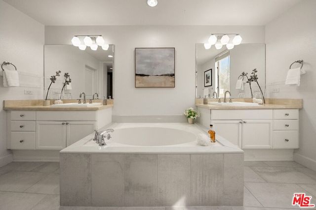 5625 Crescent Parkway 340, Playa Vista, CA 90094