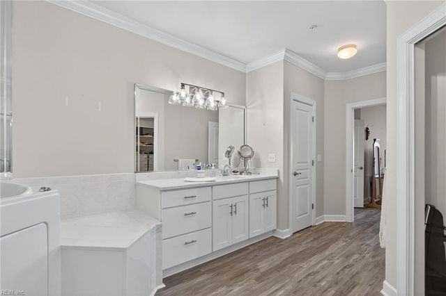 2421 Ocean Shore Cres Apt 401, Virginia Beach, VA 23451