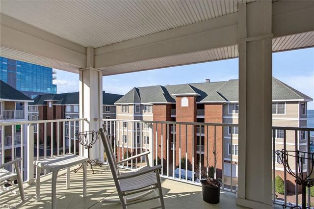 2421 Ocean Shore Cres Apt 401, Virginia Beach, VA 23451