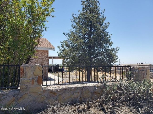 1926 Webb Road, Las Cruces, NM 88012