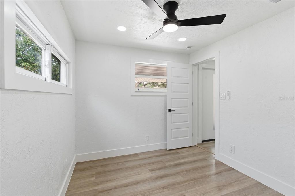 Image 8 of property listing at 1865 SPRINGTIME AVENUE, Clearwater, FL 33755