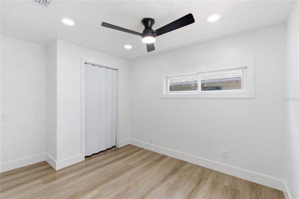 Image 9 of property listing at 1865 SPRINGTIME AVENUE, Clearwater, FL 33755