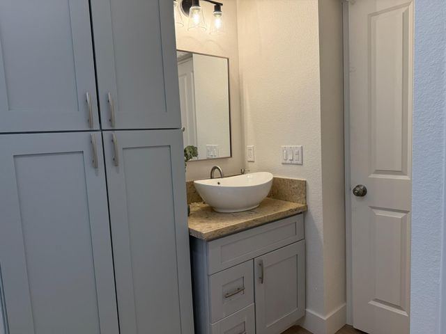 515 Grant, Turlock, CA 95380