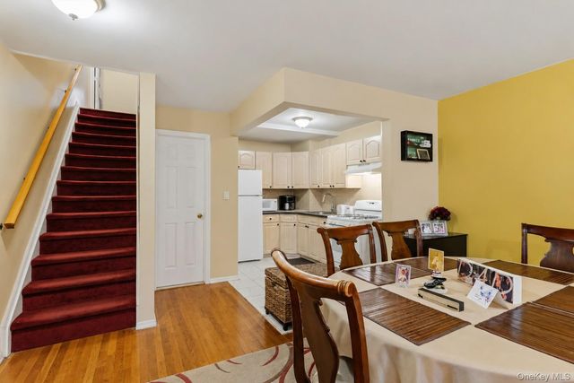 717 E 215th Street, Bronx, NY 10467