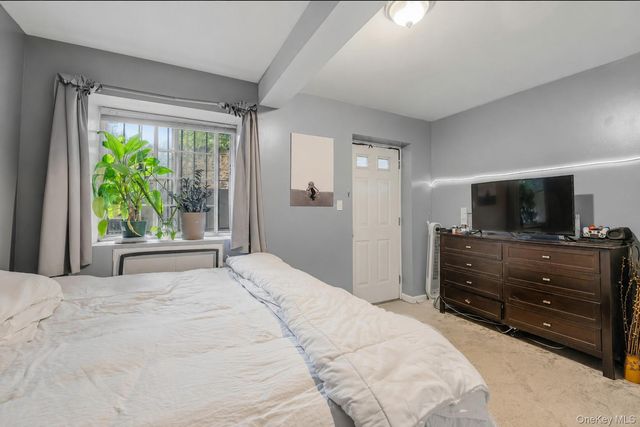 717 E 215th Street, Bronx, NY 10467