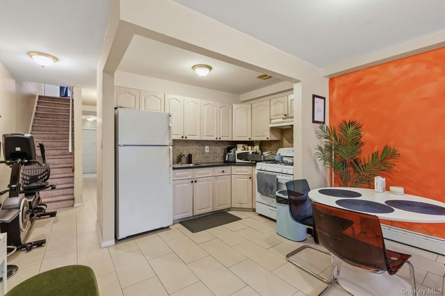 717 E 215th Street, Bronx, NY 10467