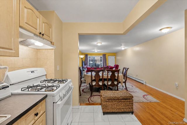 717 E 215th Street, Bronx, NY 10467