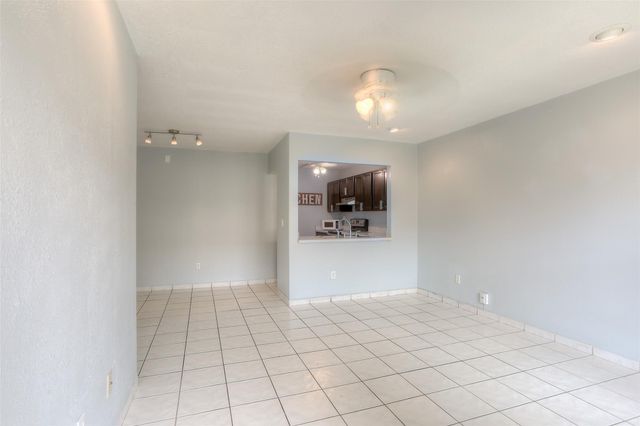 2500 W 67th Pl 22-26, Hialeah, FL 33016
