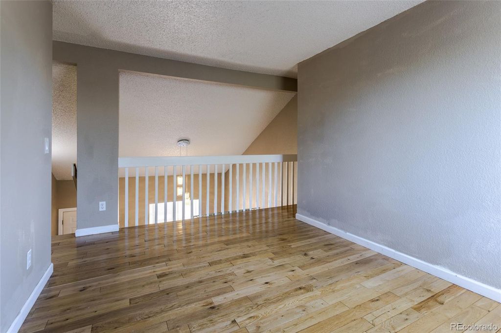 Image 11 of property listing at 4984 S Dunkirk Way, Centennial, CO 80015