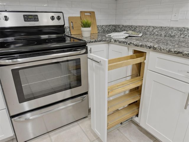 7607 BRAMBLEWOOD DRIVE, Port Richey, FL 34668
