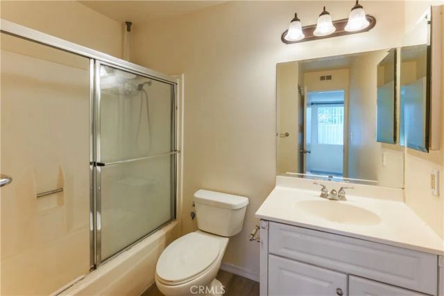 19111 Hamlin, Reseda, CA 91335