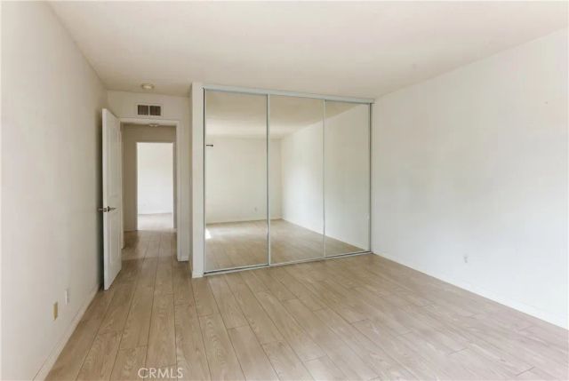 19111 Hamlin, Reseda, CA 91335