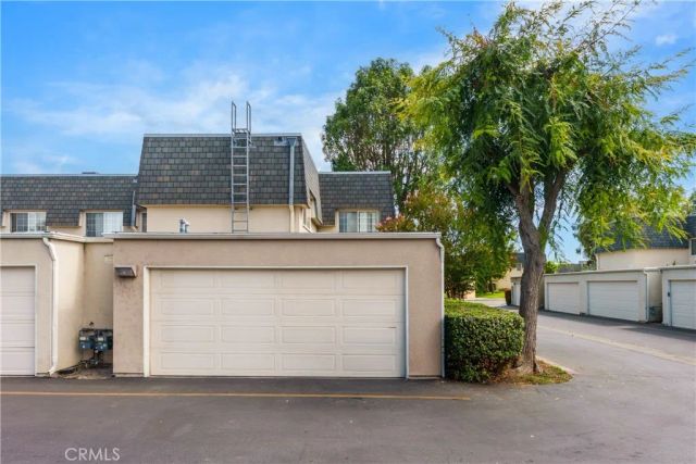 19111 Hamlin, Reseda, CA 91335
