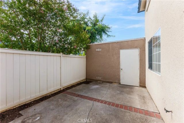 19111 Hamlin, Reseda, CA 91335