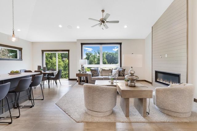 2301 136th Court W, Rosemount, MN 55068