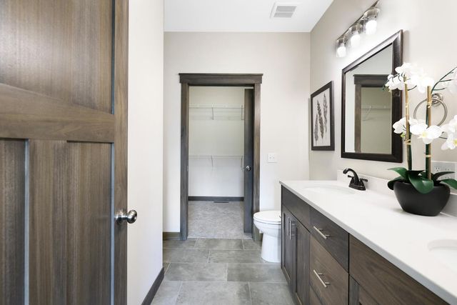 2301 136th Court W, Rosemount, MN 55068