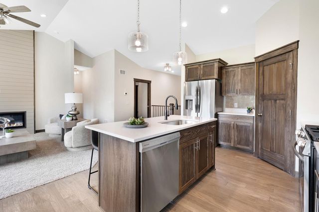 2301 136th Court W, Rosemount, MN 55068