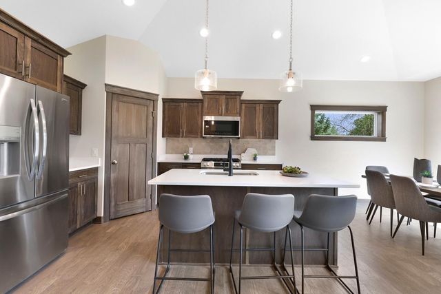 2301 136th Court W, Rosemount, MN 55068