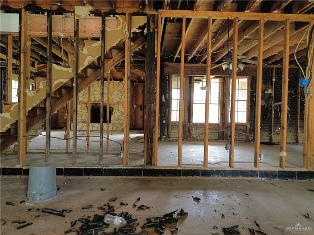 1010 E Bagwell Street, Pharr, TX 78577