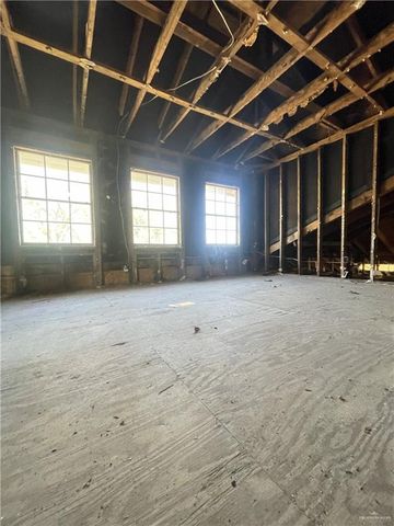 1010 E Bagwell Street, Pharr, TX 78577