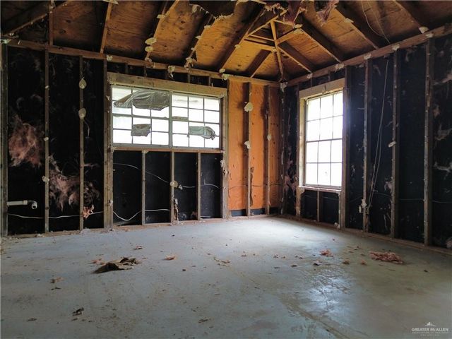 1010 E Bagwell Street, Pharr, TX 78577