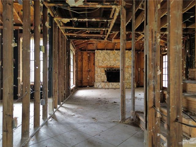 1010 E Bagwell Street, Pharr, TX 78577