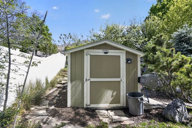 9314 N CANYON RD, Cedar Hills, UT 84062