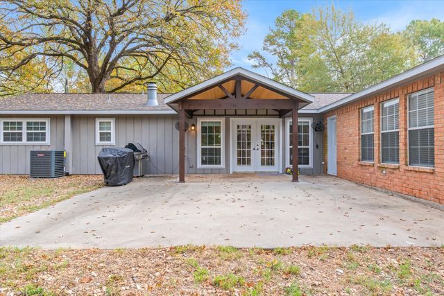 105 Grass Knoll Drive, Hideaway, TX 75771