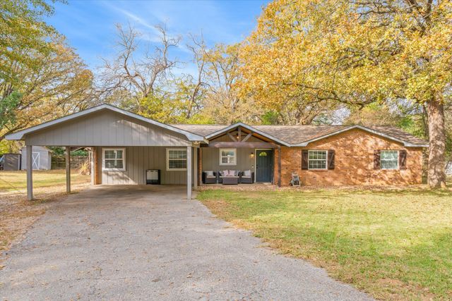 105 Grass Knoll Drive, Hideaway, TX 75771