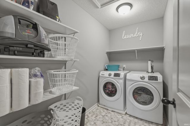 14490 Verona Lakes Passage, Fort Wayne, IN 46814