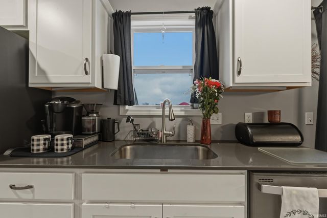 14490 Verona Lakes Passage, Fort Wayne, IN 46814