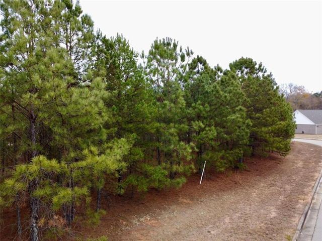 1020 Towne Cir, Social Circle, GA 30025