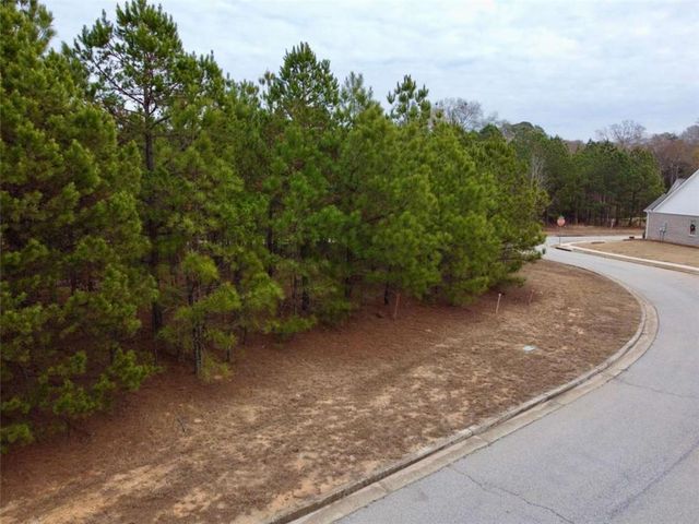 1020 Towne Cir, Social Circle, GA 30025