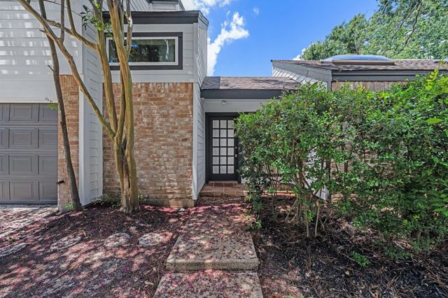 5039 Spruce Forest Drive, Houston, TX 77091