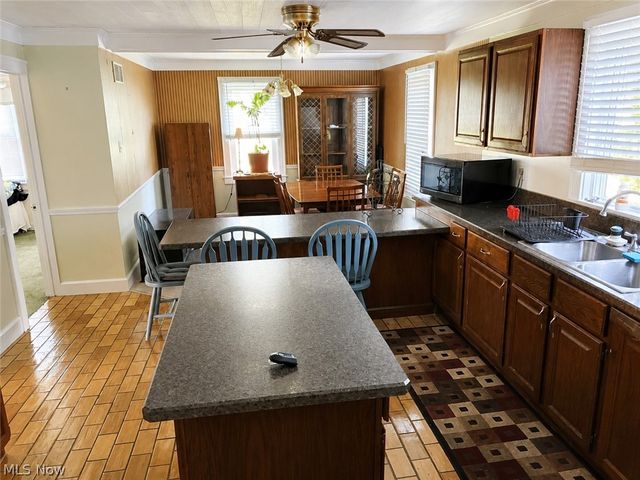 2393 Sodom Hutchings, Vienna, OH 44473