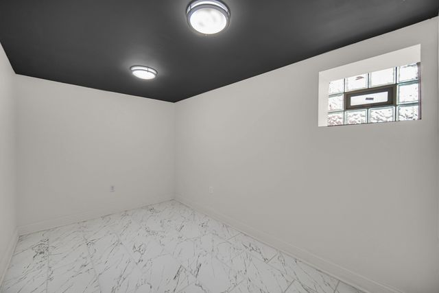 9321 S Green Street, Chicago, IL 60620