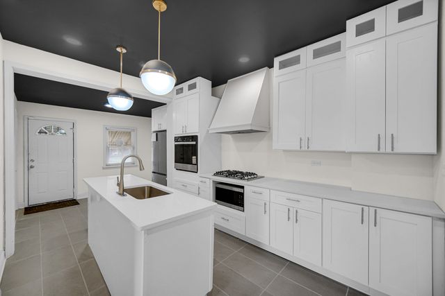 9321 S Green Street, Chicago, IL 60620