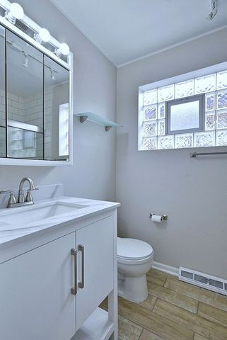 4109 N Menard Avenue, Chicago, IL 60634
