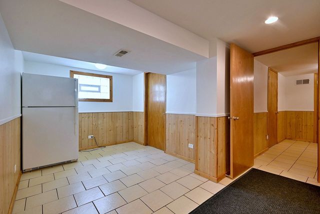 4109 N Menard Avenue, Chicago, IL 60634