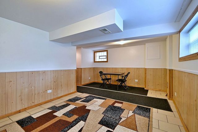 4109 N Menard Avenue, Chicago, IL 60634