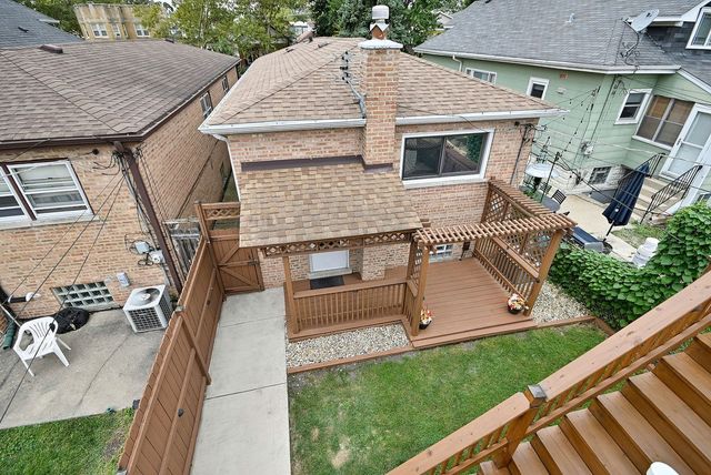 4109 N Menard Avenue, Chicago, IL 60634