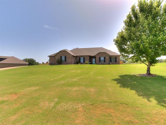 186 Oakridge Drive, Choctaw, OK 73020