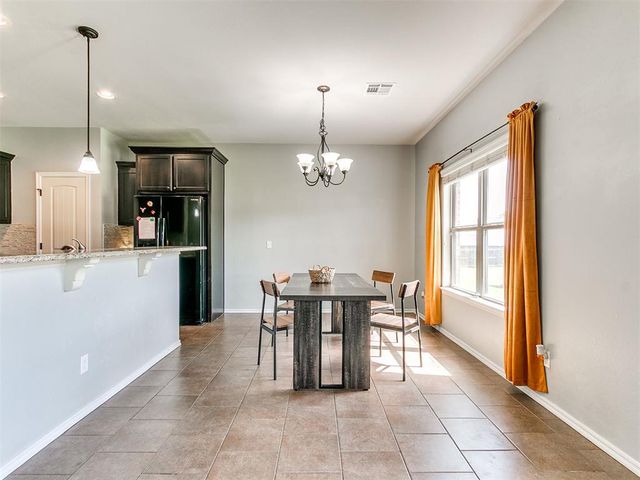 186 Oakridge Drive, Choctaw, OK 73020