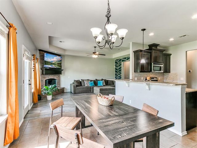 186 Oakridge Drive, Choctaw, OK 73020