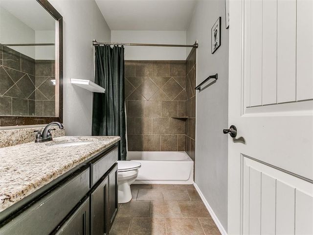 186 Oakridge Drive, Choctaw, OK 73020