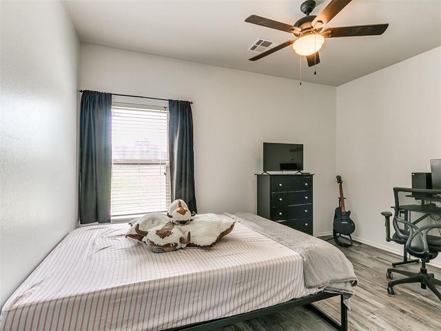186 Oakridge Drive, Choctaw, OK 73020